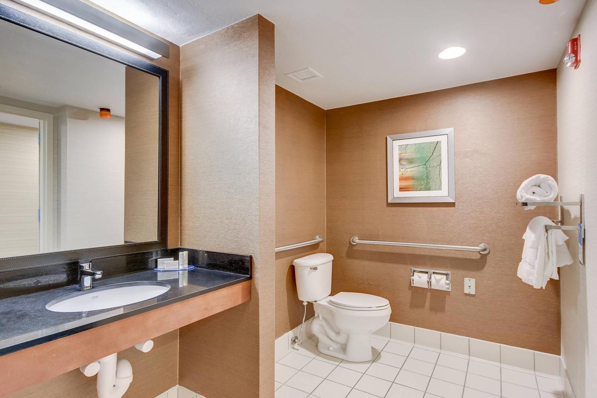 Fairfield Inn Boston Уоберн Экстерьер фото