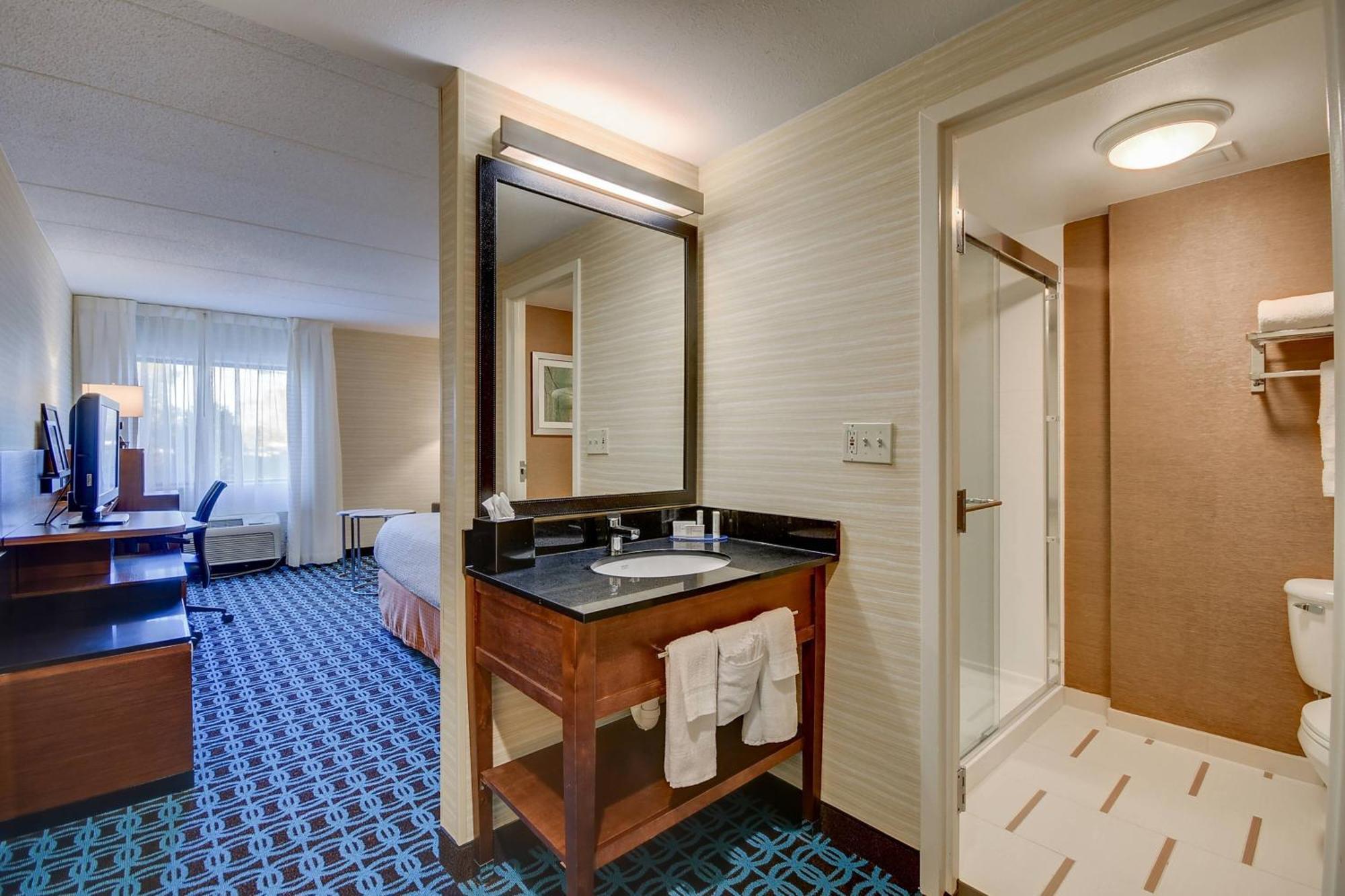 Fairfield Inn Boston Уоберн Экстерьер фото